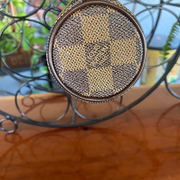 Louis Vuitton Damier Ebene Papillon - Picture 8 of 11